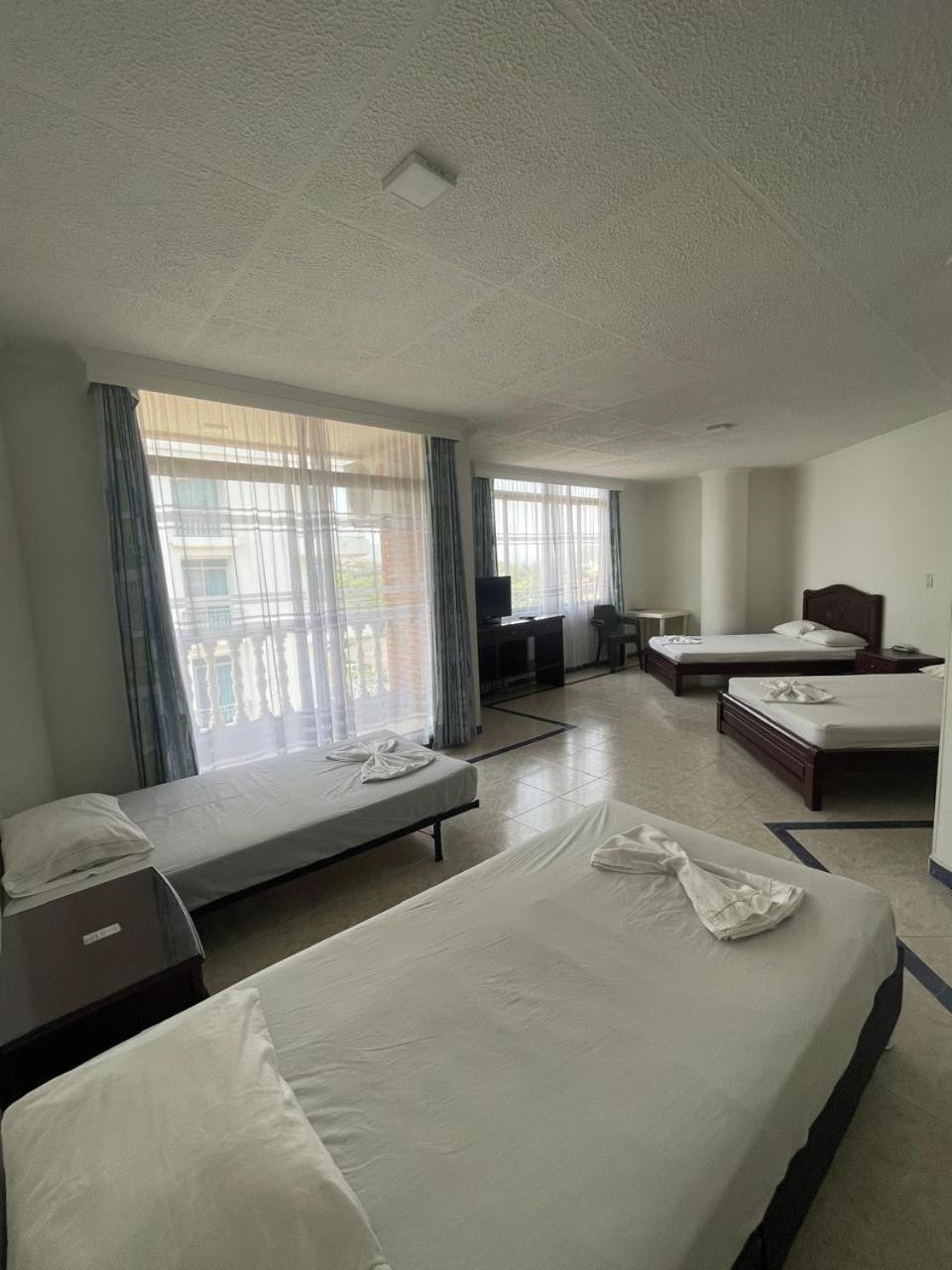 Zahira Hotel Melgar Eksteriør bilde